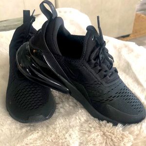 Ladies Nike Airmax 270 Size 8.5